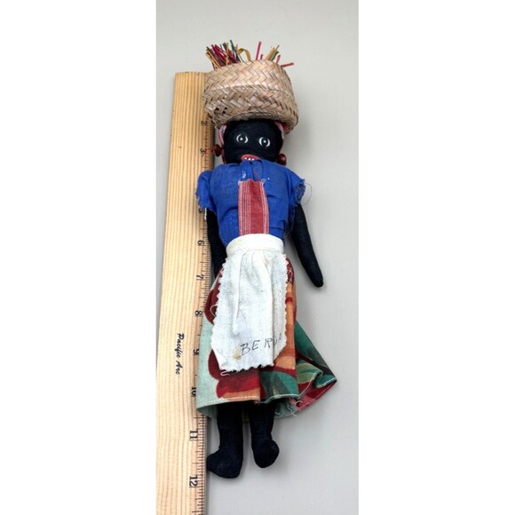 Vintage Bermuda Chiquita Doll Cloth Souvenir with Apron and Hat 12" Tall - Picture 7 of 7